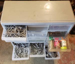 lot 36 image: 18 drawer hardware organizer