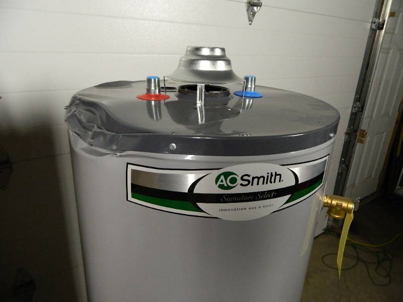 New 40 Gallon Natural Gas Water Heater (shipping dent) | New Merchandise,  Candy, Clothing, Lawn and Garden, BBQ, Toys, Electronics, Household,  Kitchen, Home Decoration, and More | K-BID