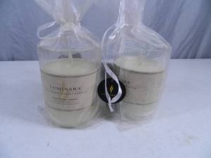 lot 30 image: 2 New Flamless Luminara Chardonnay Scented Candles with Remotes