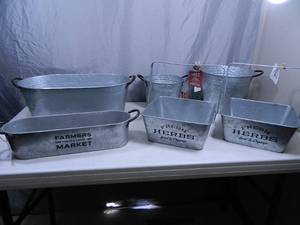 lot 32 image: 6 New Galvanized Planters