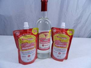 lot 55 image: New Dye Free Hummingbird Nectar