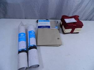 lot 64 image: New Bathroom Items