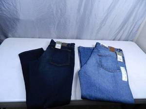 lot 70 image: 2 New Pair of Mens Jeans