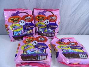 lot 86 image: Over 8 Lbs of Candy