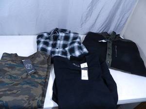 lot 177 image: New Mens XS Clothing