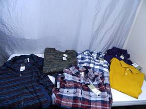 lot 179 image: New Mens Small Clothing