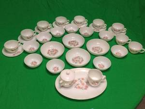 lot 21 image: Fire King Lot of 33
