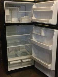 lot 7 image: GE Stainless steel refrigeratorfreezer
