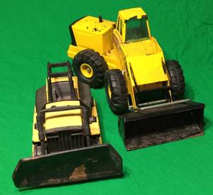 lot 9 image: Tonka Trucks
