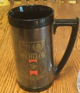 lot 47 image: Michelob and Glass Tray