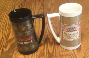 lot 48 image: 2 Budweiser Mugs