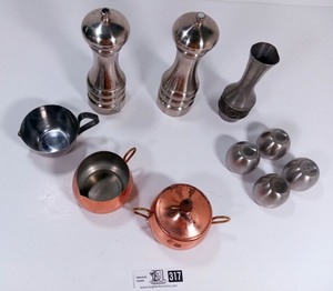 lot 317 image: Copper and Pewter Set
