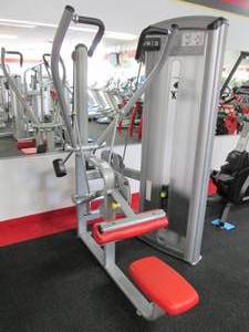 lot 16 image: Cybex Pulldown Model# 12020-90 Seri...