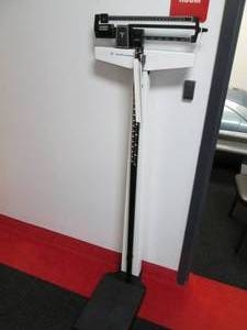 lot 102 image: Health-O-Meter Scale...
