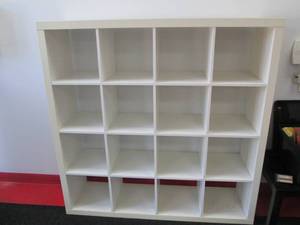 lot 105 image: Storage Stand 59 X 15.5 X 59 (Wh...
