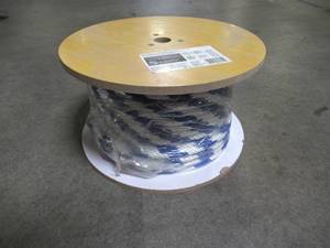 lot 707 image: Everbilt 58 in. x 200 ft. Polypropylene Solid Braid Rope, Blue and White 72640