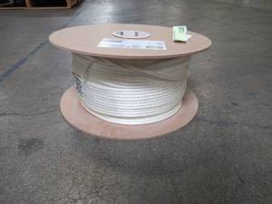 lot 718 image: Everbilt 14 in. x 800 ft. White Solid Braid Nylon Rope 72690