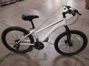 lot 7 image: Schwinn Sidewinder mountain bike, 24-inch wheel, 21 speeds, girls, white, S7339WMADS - NEW