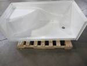 lot 11 image: Aquatic Coronado 60 in. x 30 in. Single Threshold Acrylx Applied Acrylic Shower Pan with Right Drain in White, AX6030SPANR-WH - ENAMEL CRACK IN CORNER OF SEAT Does not go through.