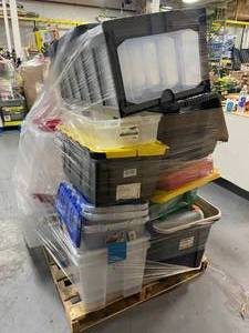 lot 5 image: Pallet of various storage bins
