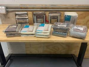 lot 73 image: Lot of approximately 35 various valances and curtains