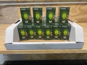 lot 85 image: ENERGETIC Lot of 32,  2-Watt LED (25-Watt EQ) A19 Green Light Bulb