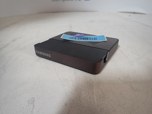 lot 7 image: samsung docking stations