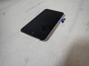 lot 14 image: Apple Model A1367 ipod touch