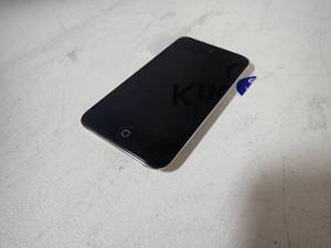 lot 15 image: Apple Model A1367 ipod touch