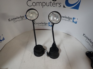 lot 21 image: set of 2 desk lamps