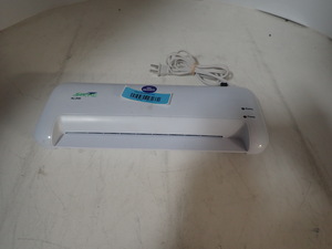 lot 22 image: Apache AL9W Laminator
