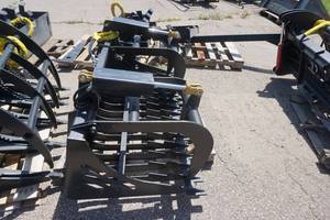 lot 18 image: Brand New Universal Mount Bobcat Skid Loader Skid Steer 66 Skeleton Grapple Bucket