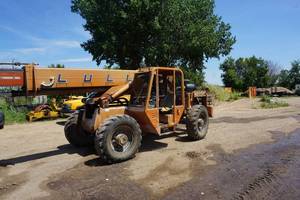 lot 4 image: 2000 Lull Model 844C-42 Telehandler