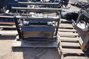 lot 22 image: Brand New CID Brand Toro, Dingo, Boxer Mini Skid Universal Mount Pallet Fork Attachment