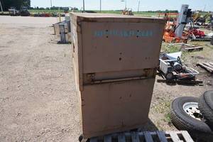 lot 28 image: Knaack Double Storage Chest Job Box