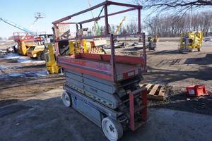lot 14 image: 2011 Sky Jack Model SJIII 3226 Scissors Lift