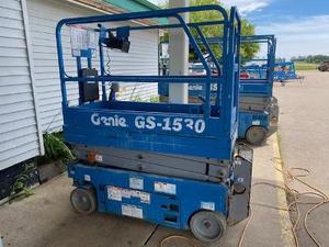 lot 11 image: Genie GS-1530 Scissors Lift