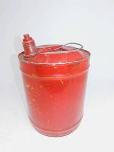 lot 3 image: Vintage Galvanized 5 gal. Gas Can