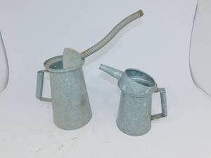lot 34 image: Vintage Oil Cans