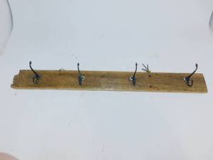 lot 74 image: Vintage Coat Rack
