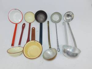 lot 96 image: Vintage Water Dippers  Soup Ladles