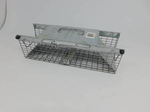lot 111 image: Metal Wire Animal Trap  Cage