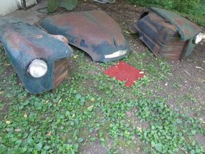 lot 1 image: 1951 Chevy Truck Body Parts...