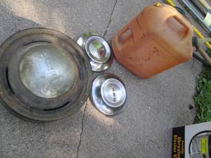 lot 5 image: Gas, 2 Ford & 1 Chevy Hub Caps...