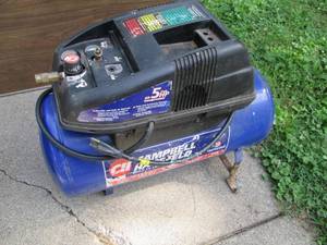 lot 20 image: 5 HP Air Compressor Needs New Blow...