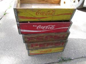 lot 31 image: (5) Wood Crates Coca-Cola & Pepsi...
