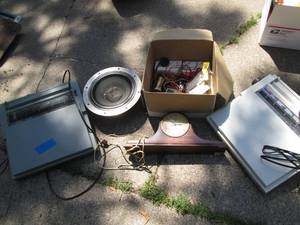 lot 62 image: Electronics See Photos...