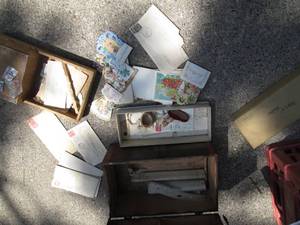 lot 73 image: Wood Vintage Box With Contents See...