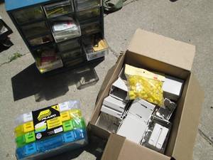 lot 100 image: Assorted Electrical Tools, & Compon...