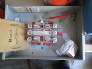 lot 107 image: Milbank Main Fuse Box ...